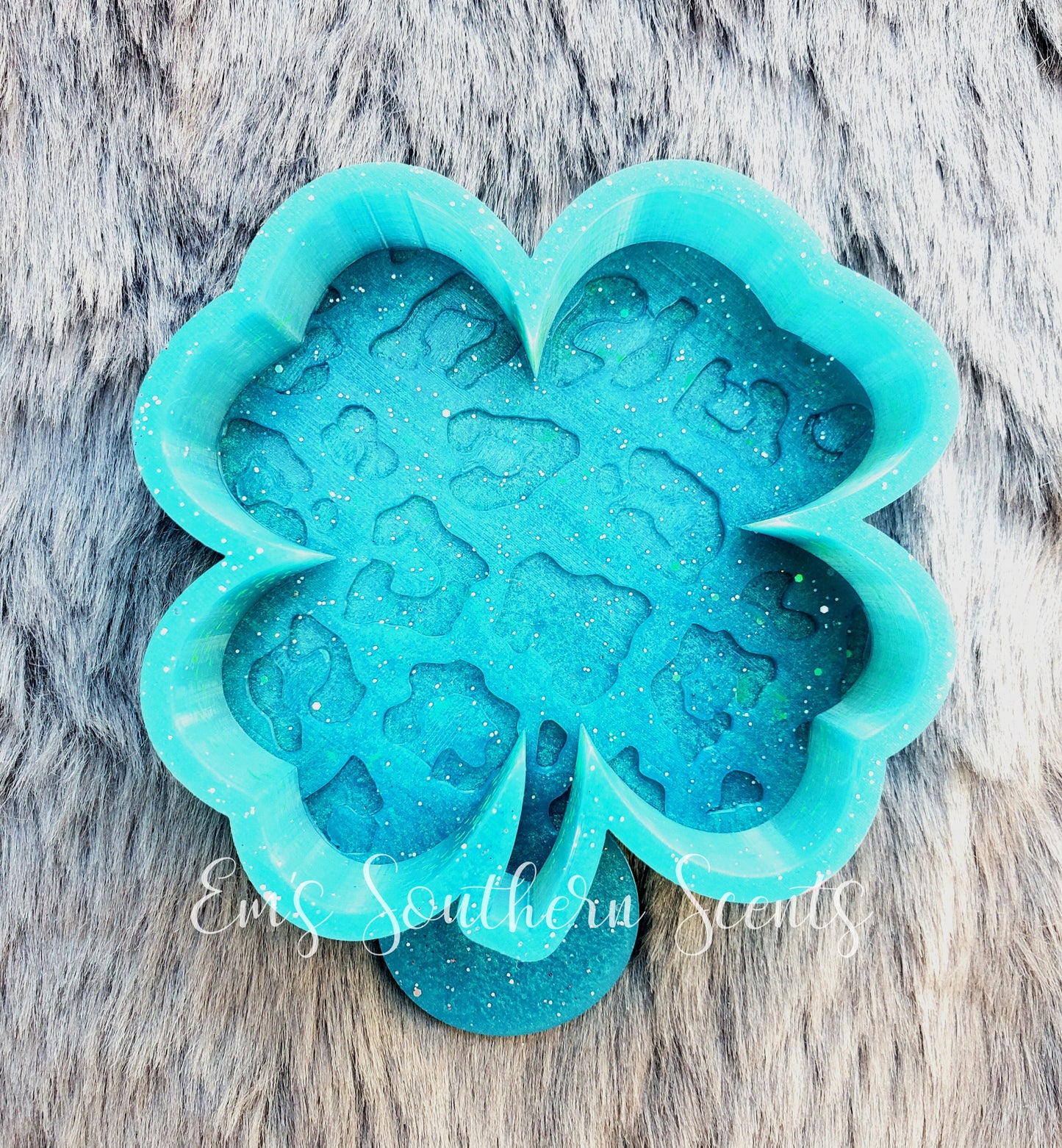 Leopard Clover Mold